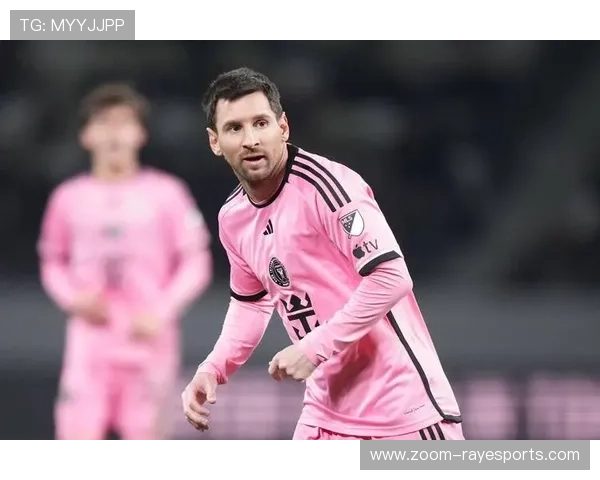 足球巨星辈分演变：从贝利到梅西，跨越半世纪的辉煌与传承